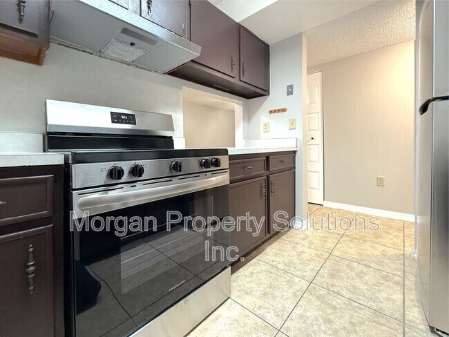 Building Photo - 3284 S Semoran Blvd