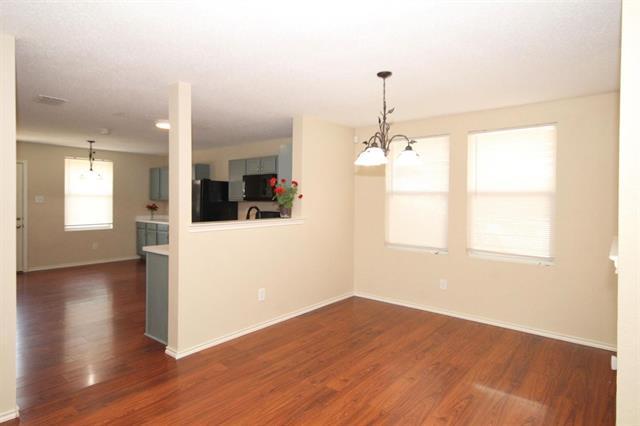 Building Photo - 1724 Rolling Brook Dr