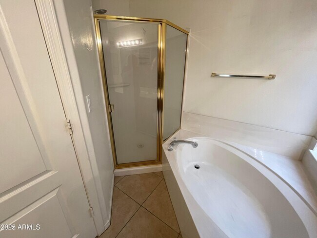 Building Photo - 4034 E Chaparosa Way