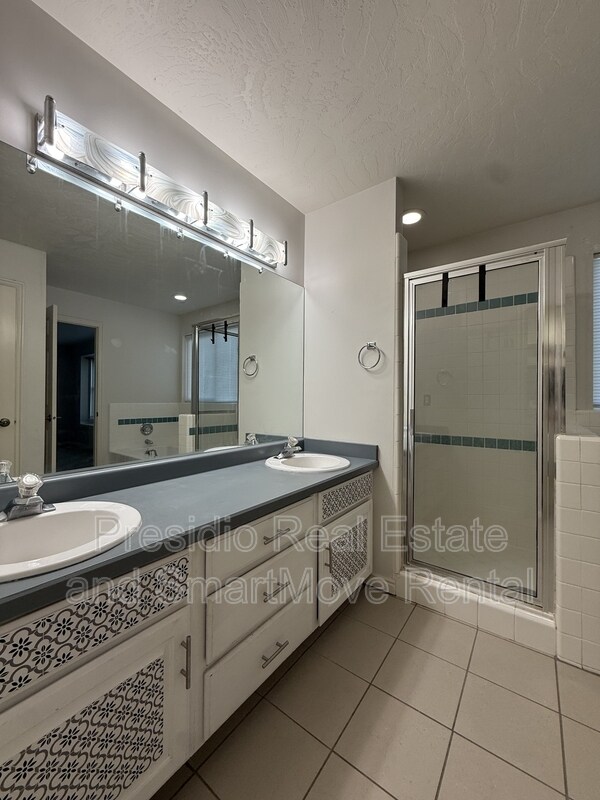 Building Photo - 3408 S Huntington Dr
