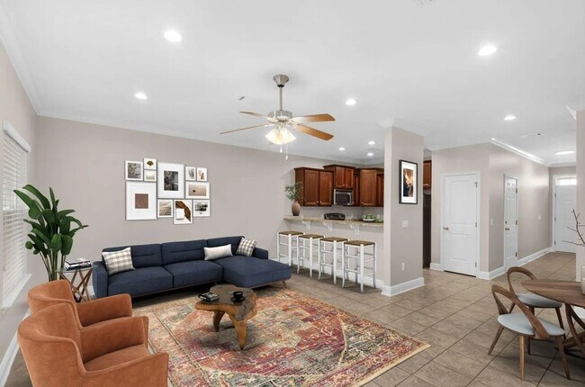 Building Photo - 17 W Shady Oaks Ln