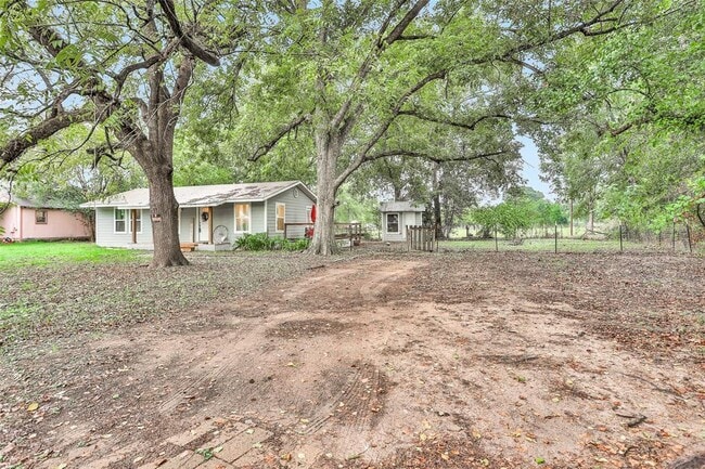 Building Photo - 12555 Johnson Rd