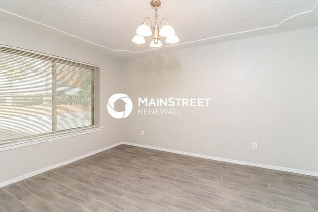 Building Photo - 4 Bedroom Pet-Friendly Home in North Richl...