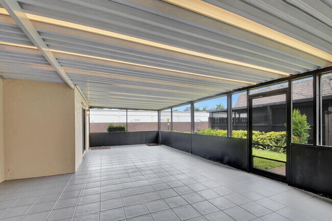 Building Photo - 4185 Turnberry Cir