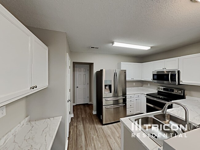 Building Photo - 1807 Bellwick Dr