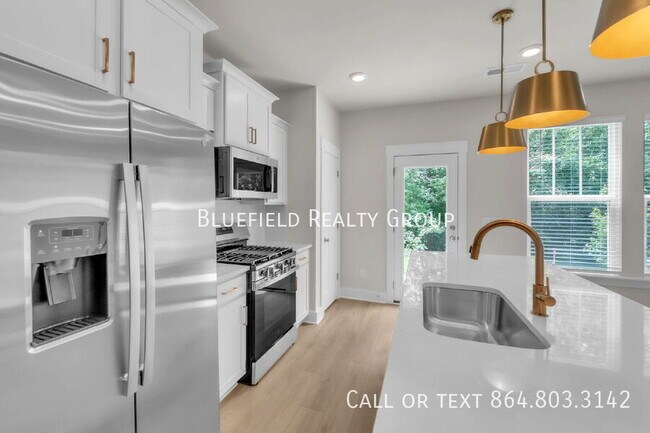 Building Photo - 406 E Parima Ct