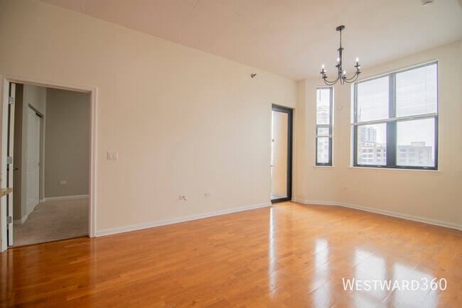 Building Photo - 1464 S Michigan Ave