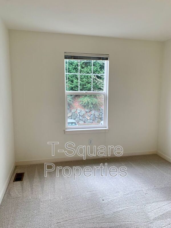 Building Photo - 15510 132nd Pl NE