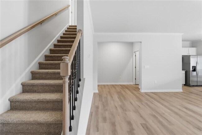 Building Photo - 21 Berryville Dr