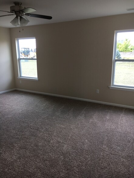 Master Bedroom - 8590 Jackson St