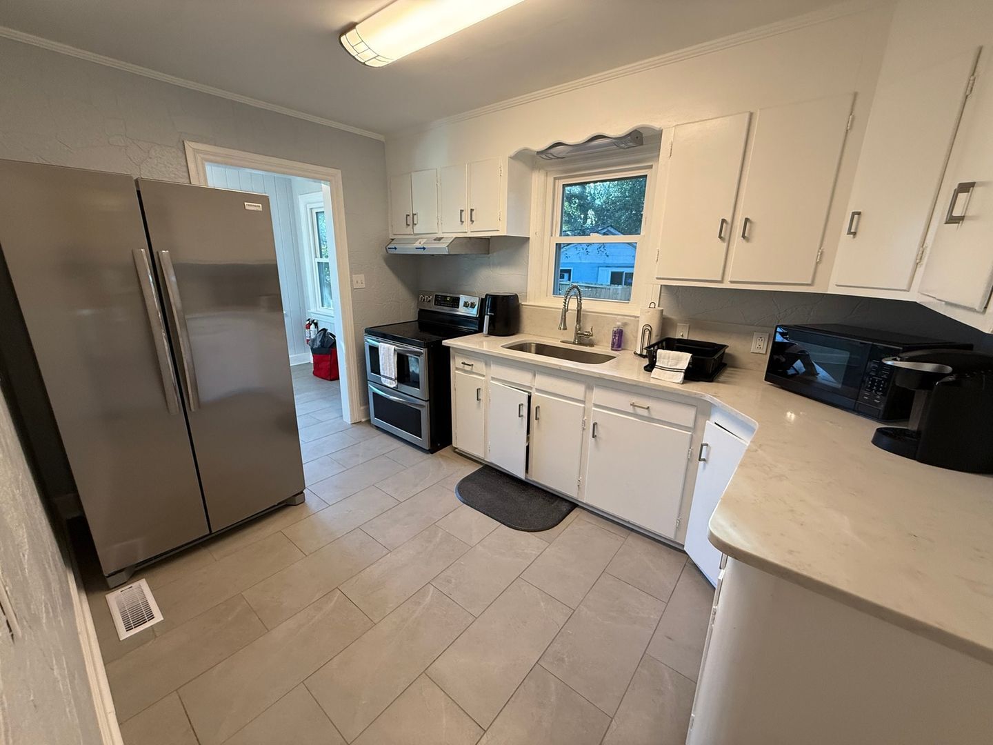 Building Photo - 2668 Madden Dr