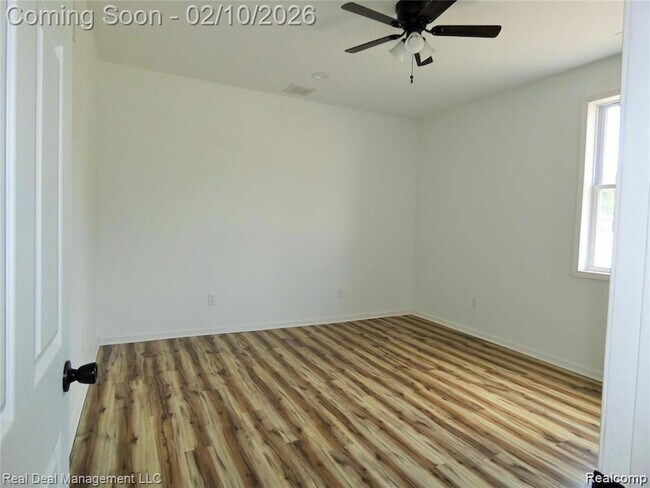 Building Photo - 485 Upland Ave