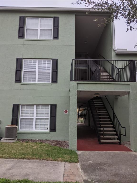 Building Photo - 2031 Dixie Belle Dr