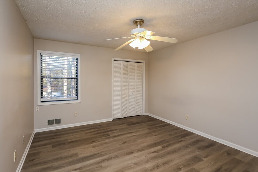Building Photo - 3384 Sheree Trail