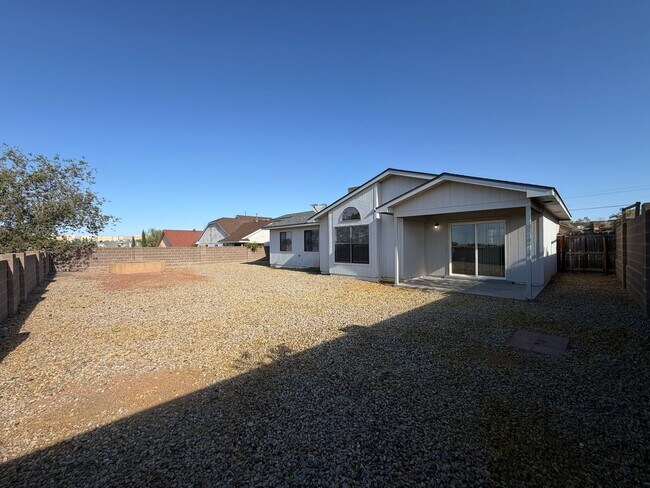 Building Photo - 4520 Rockaway Loop NE