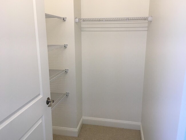 Building Photo - 875 Elm St