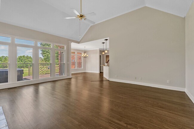 Building Photo - 375 Natchez Trace Ct