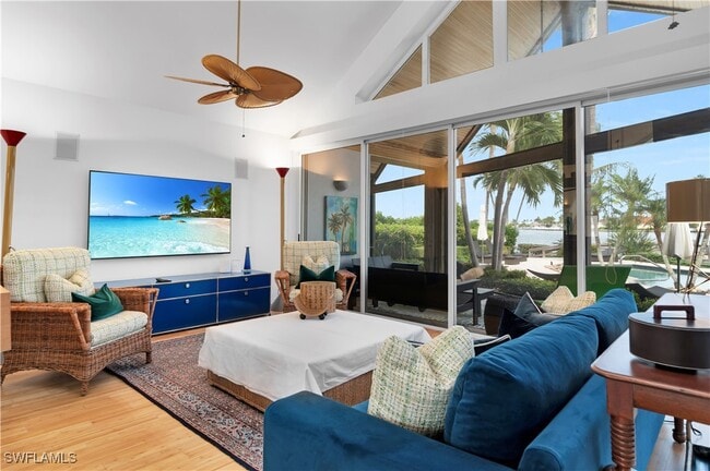 Building Photo - 883 Galleon Dr