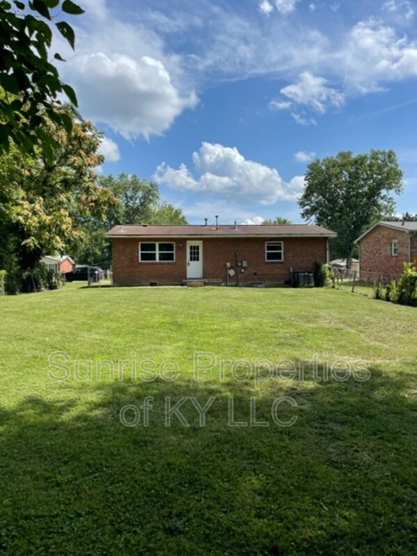 Building Photo - 6704 Rebecca Ln