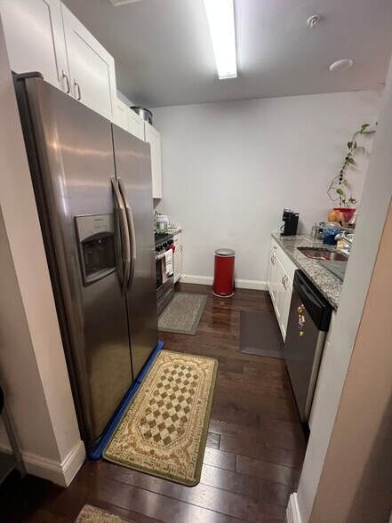 Building Photo - 90 Clinton Ave