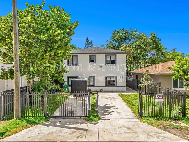 Building Photo - 1776 NW 68th Terrace