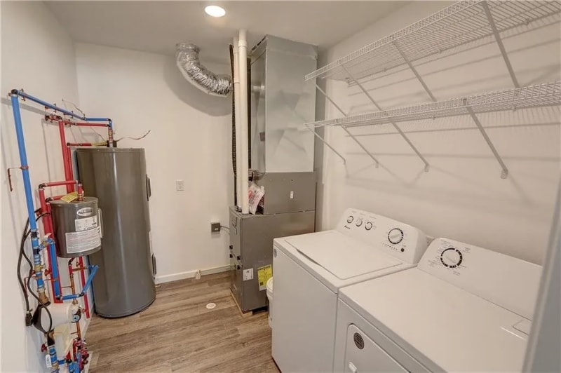 Building Photo - 10248 N Olker Rd