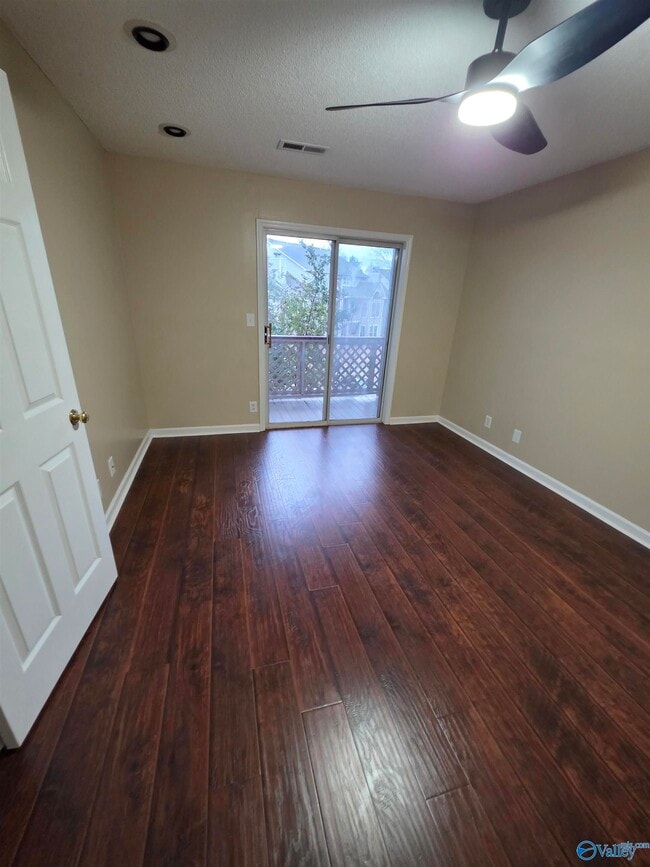 Building Photo - 1127 Stones Throw Dr NW