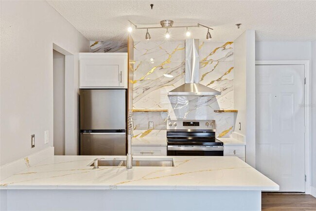 Building Photo - 11901 4th St N