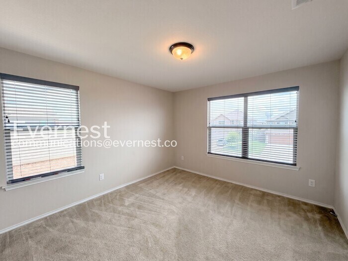 Building Photo - 13700 Vigilance St