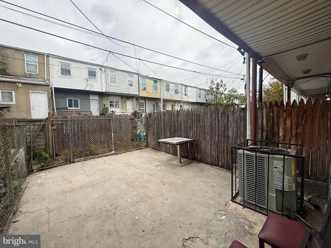 Building Photo - 3503 Leverton Ave