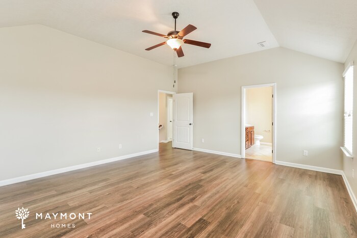 Building Photo - 1156 Rosland Cir