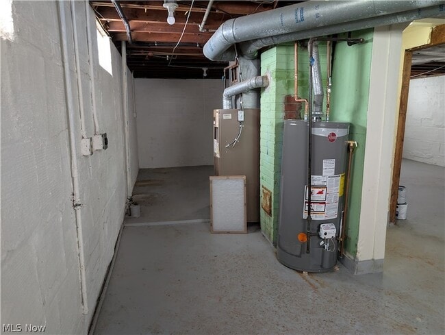 Building Photo - 637 E Wilbeth Rd