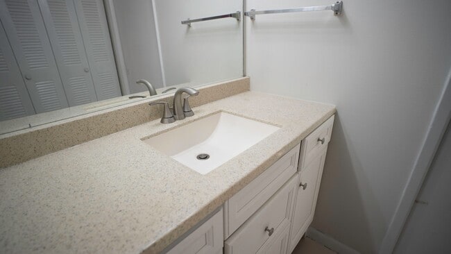 Building Photo - 9110 Fairbanks Ln