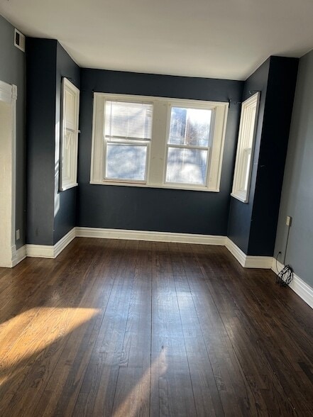 Building Photo - 1936 N Kimball Ave