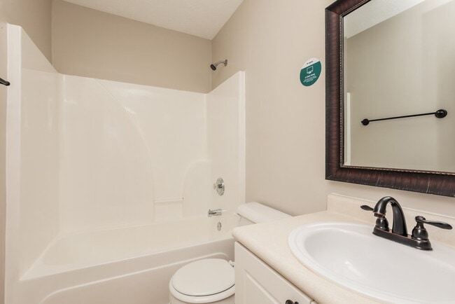 Building Photo - 505 Chinquapin Pl