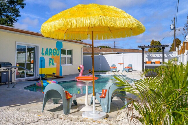 Building Photo - 507 Shore Dr