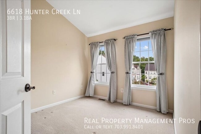 Building Photo - 6618 Hunter Creek Ln