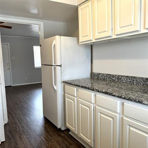 Building Photo - 4149 Lovers Ln