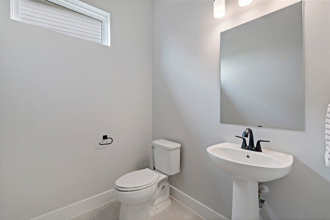 Building Photo - 7327 Sunny Oak Ln
