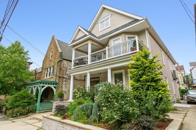 Building Photo - 96 Columbia Terrace