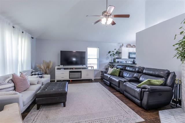 Building Photo - 1522 Sunflower Dr