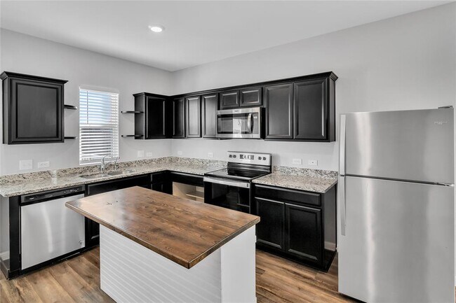 Building Photo - 105 Bell Rings Dr