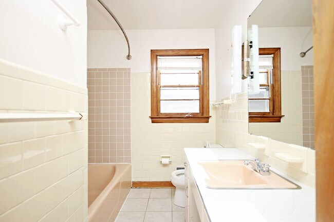 Building Photo - One-Level Living Near Downtown, UVA, and P...