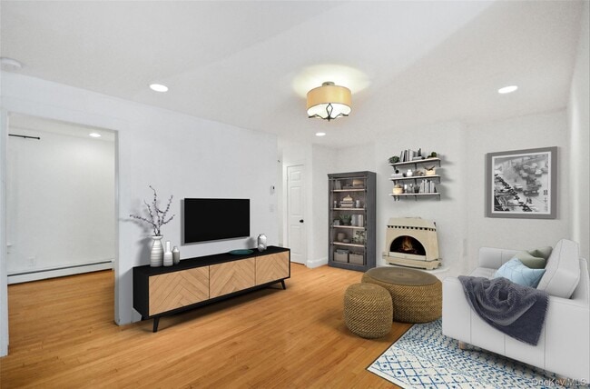 Primary Photo - 29 S Eckar St