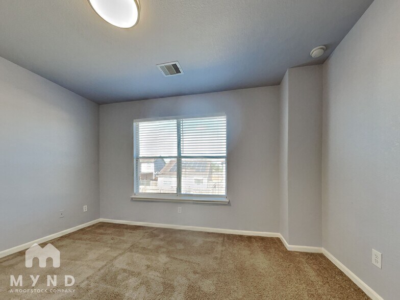 Building Photo - 20811 Bonham Park Ln