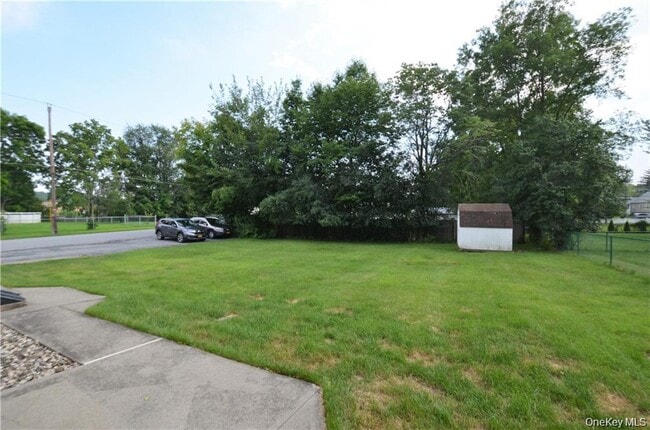 Building Photo - 11 Middle St