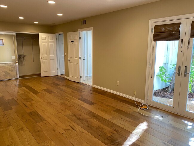 Building Photo - 1431 Whitehall Pl