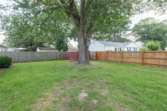Building Photo - 314 Mohican Dr