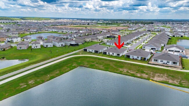 Building Photo - Towns at Woodsdale Villa! -3/2/2 in Wesley...