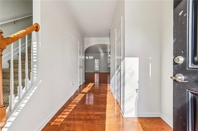 Building Photo - 9802 Murano View